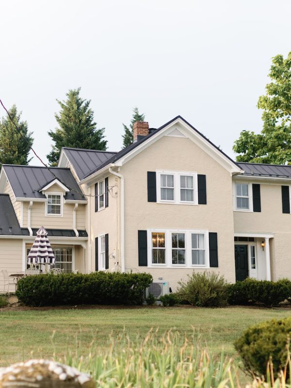 Still Meadow Farm house with wedding venue in Purcellville VA